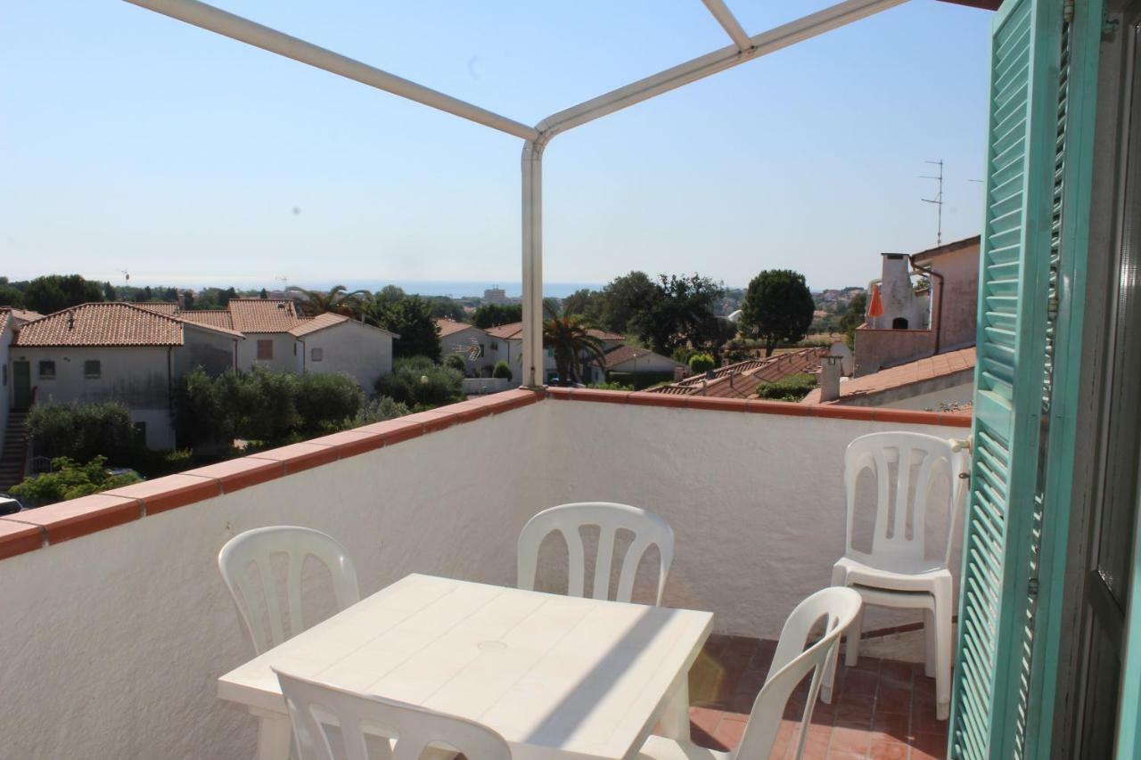 Bilo Frank - Delizioso Bilocale Con Terrazzo Vista Mare Appartement Numana Buitenkant foto