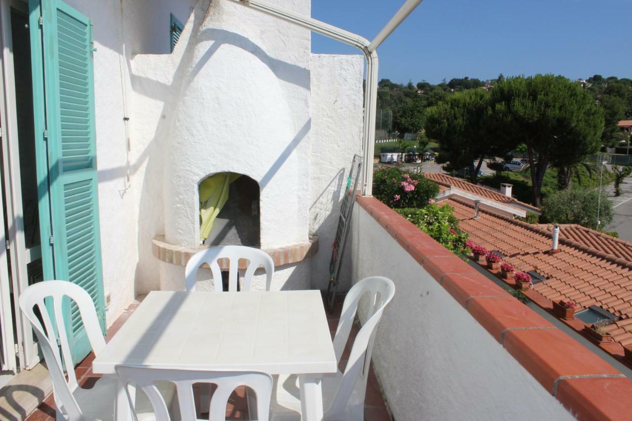 Bilo Frank - Delizioso Bilocale Con Terrazzo Vista Mare Appartement Numana Buitenkant foto